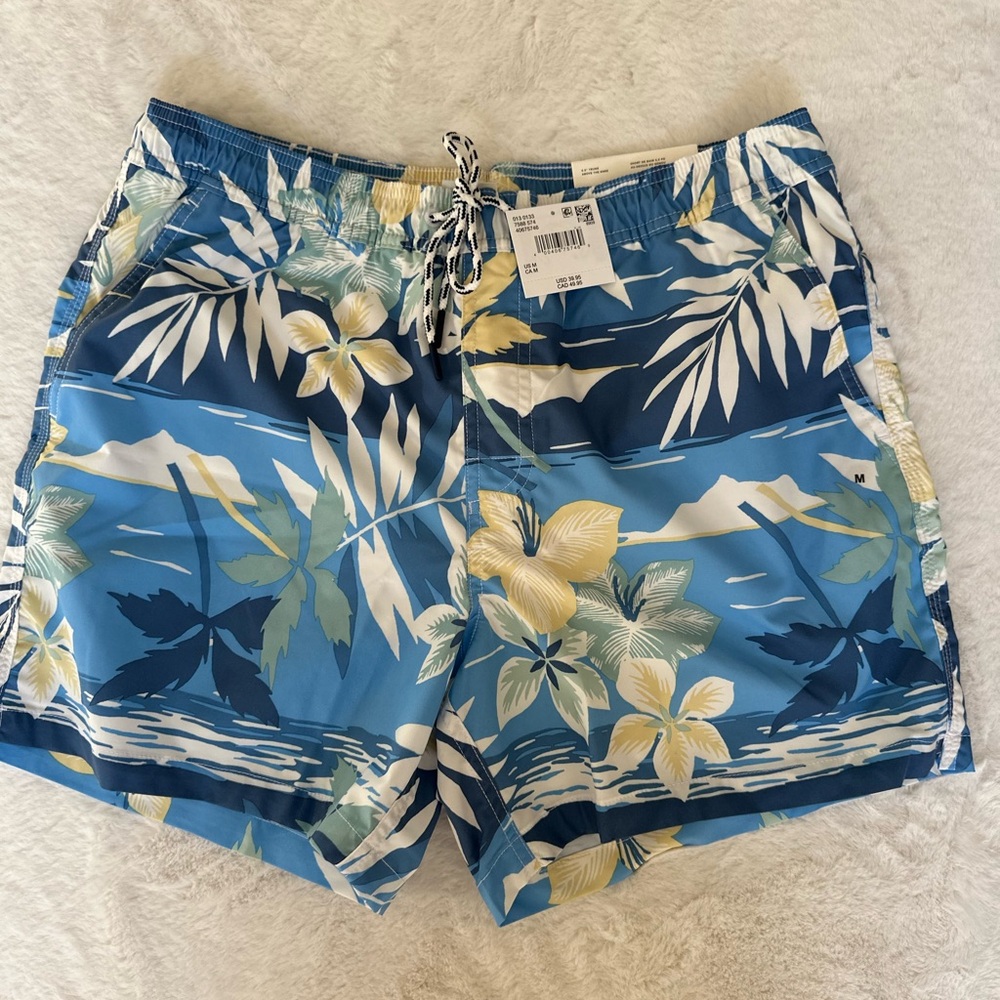 American Eagle Swim Trunks Size Medium - NWT